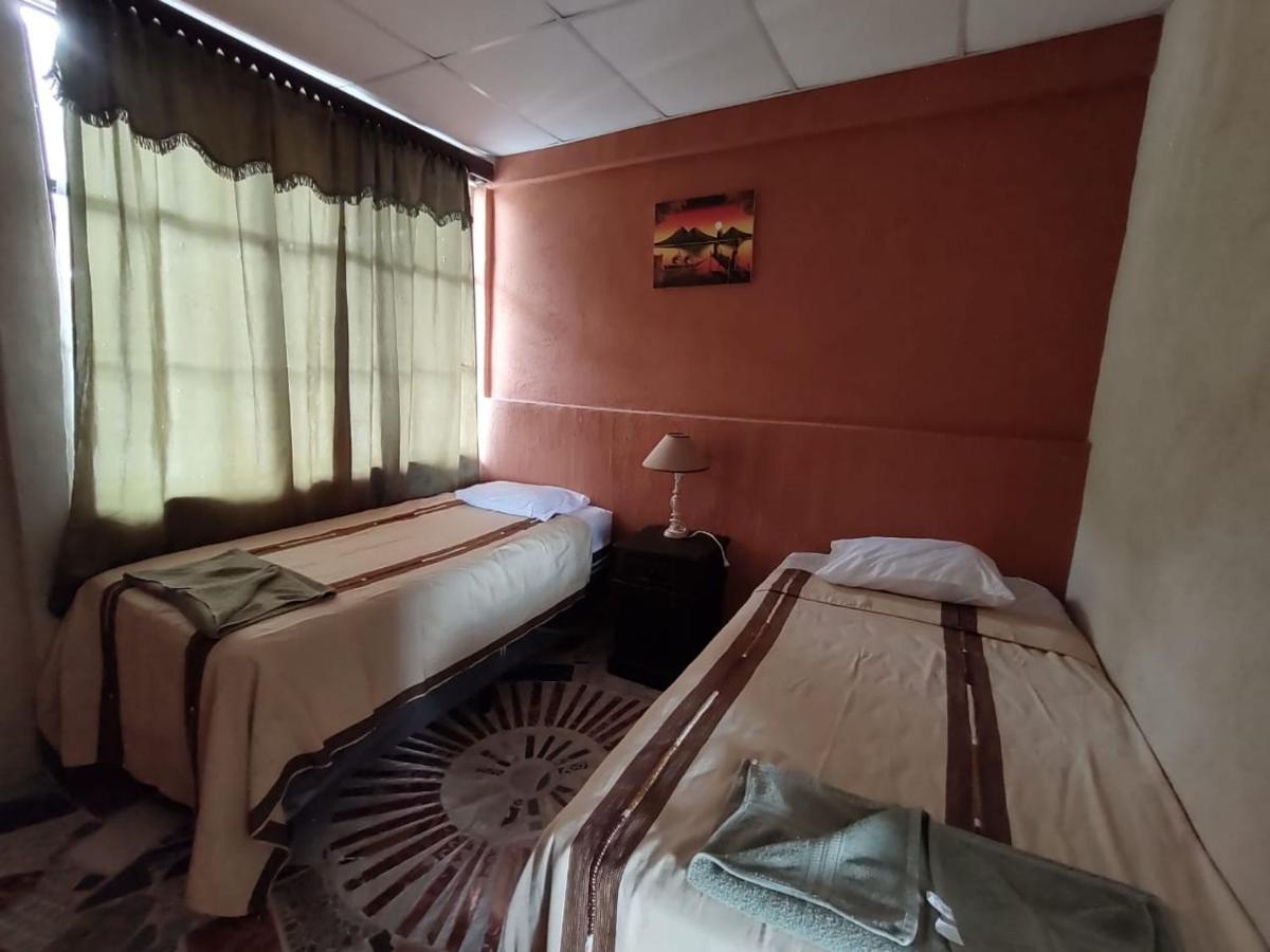 Casa Elefante Dormido Hotell Panajachel Eksteriør bilde